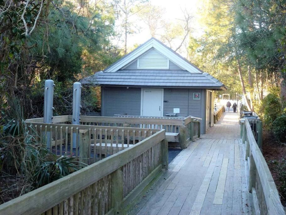 Cute 2 Bedroom, 2 Bath Condo At Folly Field Beach Hilton Head Island Exteriér fotografie