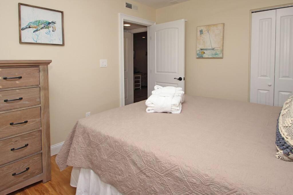 Cute 2 Bedroom, 2 Bath Condo At Folly Field Beach Hilton Head Island Exteriér fotografie