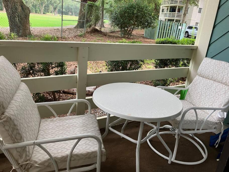 Cute 2 Bedroom, 2 Bath Condo At Folly Field Beach Hilton Head Island Exteriér fotografie
