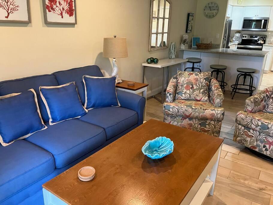Cute 2 Bedroom, 2 Bath Condo At Folly Field Beach Hilton Head Island Exteriér fotografie