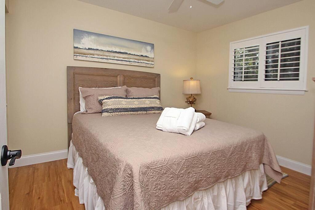Cute 2 Bedroom, 2 Bath Condo At Folly Field Beach Hilton Head Island Exteriér fotografie