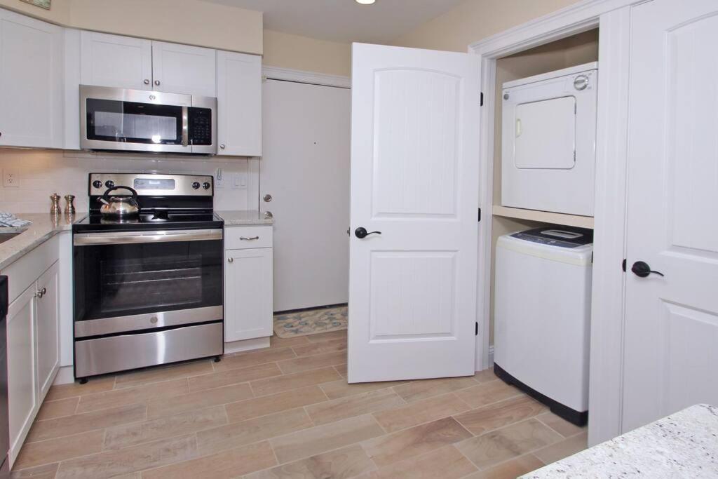 Cute 2 Bedroom, 2 Bath Condo At Folly Field Beach Hilton Head Island Exteriér fotografie