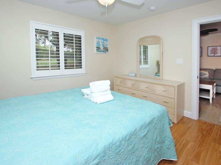 Cute 2 Bedroom, 2 Bath Condo At Folly Field Beach Hilton Head Island Exteriér fotografie